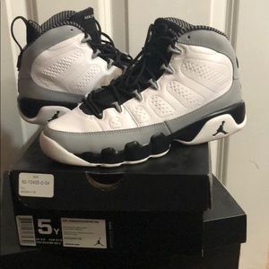 Air Jordan 9 Retro BG